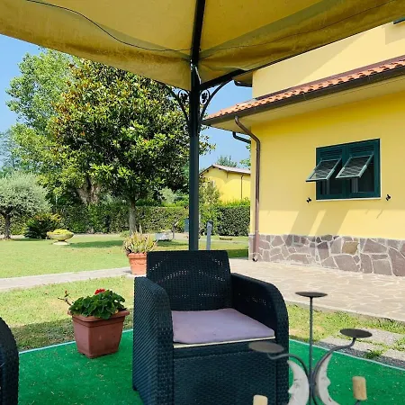 Nyaraló - Rustic Charm With Garden & Pool - *